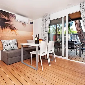 https://fantasea-mobile-home-porton-biondi.in-istria.net